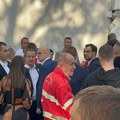 Vučević, Dačić i gradonačelnik Đurić stigli na mesto nesreće na železničkoj stanici (VIDEO)