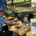 Penzioner Zoran opčinjen "malim ljudima" iz radio-aparata: Jednom hobiju posvećen šest decenija "Otac je podigo kredit da…