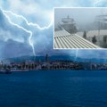 Олуја потопила Сплит, шире се језиви снимци! Падају стабла, вода продире на Пољуд, одјекују сирене, потонуо велики брод…