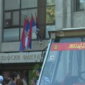 Posle zaposlenih, na red došla Interventna: Studenti objavili snimak kako policija jede njihovu hranu