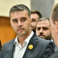 Манојловић: „Укидање линија БГ воза изазвало саобраћајни колапс у приградским насељима“ (ВИДЕО)