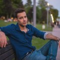 "Počinjem da radim u marketu u Hrvatskoj": Muke glumca Ammara Mešića zbog podržavanja studenata - "Od cele ulice nisu…