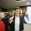 Svi su krivi, osim one koja vređa