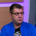 Ivan Marinković objavio jezive kadrove saobraćajne nezgode: Auto se prevrnuo na krov, supruga Jelena izvlači ljude iz kola…