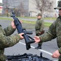 Ruska armija dobila modernizovane automate „kalašnjikov“