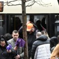 "Ako je trudna nije bolesna": Beograđanka na društvenim mrežama pokrenula rat oko ustupanja mesta u autobusu: Bila sam u…