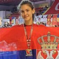 Nina je šampion u karateu! Osvojila zlato, pa podigla srpsku trobojku u Istanbulu