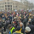 Na protestnim blokadama na poziv ProGlasa, incident kod Pravnog fakulteta (FOTO/VIDEO)