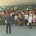 Protest ispred BioSensa: "Na čelu instituta za tehnologiju stručnjak za komarce"