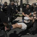 Sukob demonstranata i policije ispred prostorija vladajuće stranke u Izraelu
