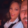 (Video) Blista mesec dana nakon porođaja: Aleksandra Prijović na privatnoj proslavi u elegantnom crnom odelu sa školjicama -…