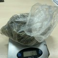 Uhapšene Nišlije zbog droge. Zaplenjeno 450 grama marihuane i paketić MDMA-e