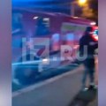 Pogledajte: Objavljen snimak napada na Ruski dom u Pragu (video)