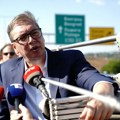 Vučić: U predizbornu kampanju ići ću svojim autom kao građanin, studentska lista tragikomična