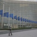 „To bi Si, Putin i svaki naslednik Trampa spremno iskoristili“: Gardijan o planovima ultradesnice za Brisel