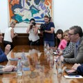Vučić sa Bocan Harčenkom i Čen Bo o nasilju Prištine nad Srbima na Kosovu i Metohiji