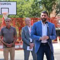 "Ovde su stasavali velikani svetske košarke - Maljković, Đorđevića i Grbović": Šapić obišao obnovljeni park u Bloku 21