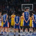 Košarkaši Efesa i Barselone ispoštovali Milojevića minutom ćutanja