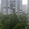 (VIDEO) Nevreme stiglo u Srbiju: Oluja u Beogradu, grad veličine jajeta u Šapcu