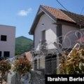 Postignut dogovor da se nelegalno izgrađeni objekti u Lešku na severu Kosova ne sruše