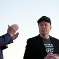 "Нека се он забавља са тим": Трамп: Маскова идеја о трећој странци је смешна