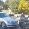 (Video) Lančani sudar kod "gazele": Sudarila se tri vozila: Saobraćaj usporen