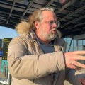 Željko Šašić pravio haos na aerodromu, dobacivao novinarima, pa krenuo da se plazi i uvrće: Ljudi u šoku