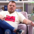 "Da li neko poznaje ovog klošara i da li zna gde je?" Sloba Vasić dugo se bori sa zavisnošću, a nikad nije zaboravio kako su…
