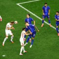 Neće da ćute: Englezi prave nepravilne blokove, sudije tolerišu!