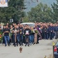 Građani Leposavića ispratili Bojana Mijailovića na večni počinak