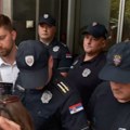 U Zaječaru uhapšen muškarac zbog sumnje da je tokom protesta bacio flašu na vrata Gradske uprave