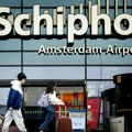 (Video) Ogroman požar bukti pored aerodroma: Drama u Amsterdamu: Dim kulja na sve strane, vatrogasci jure na lice mesta