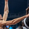 Petrušev prvi udaren, a isključen! Evo zašto su sudije izbacile Srbina sa meča Evrobasketa (video)