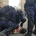 BLOG UŽIVO Naprednjaci blokirali Brankov most, autobusi puni njihovih pristalica stigli u Novi Sad: Ćaci bajkeri paradirali…