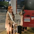 Tanja Bošković iz aviona direkt u GSP: Glumica (72) sama vuče dva kofera, vidno neraspoložena ušla u gradski prevoz (video)…