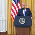 Tramp: Pogibija američkih vojnika je tragedija, novi udari na Iran kao kazna za IRGC