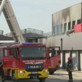 Požar u magacinu D Expressa lokalizovan, dve osobe zadobile lakše povrede