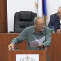 Cakić o promeni ugovora za gradski prevoz: „Grad jednim potezom prevoznicima daje desetine miliona“