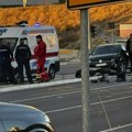 Saobraćajna nezgoda na Novom Beogradu: "Golfom" udario u banderu posle silaska s Mosta na Adi