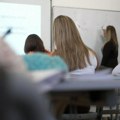 Počela školska godina u Srbiji: Prvog dana škole razgovori sa đacima, bez predavanja