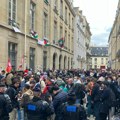 Propalestinski protest studenata blokirao kampus u Parizu, nastava prebačena na onlajn format