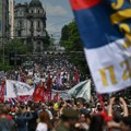 (Foto,video): Studenti u blokadi i sindikati se okupljaju ispred Vlade, organizovan protest povodom 1. maja