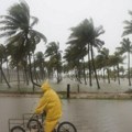 Neverovatno: Uragan doveo do "eksplozije" tornada, ove brojke Florida ne pamti (video)