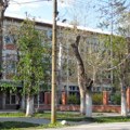 Deca i školarci u Čenti ostali bez užine, u vrtiću primećeni i pacovi
