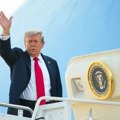 Stižu u Vašington: Tramp pozvao 20 oslobođenih talaca Hamasa da posete Belu kuću