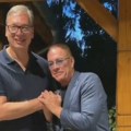 Od albanskog orla u Glogovcu do obaranja ruku sa Vučićem: Kako izgleda druženje Žan-Kloda van Dama sa balkanskim liderima