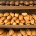 Vlada ograničila maksimalnu cenu hleba od brašna „T-500“ i produžila uredbu o gorivu