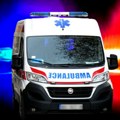 Otpao točak autobusa i povredio dve osobe: Bizarna saobraćajna nesreća u Beogradu
