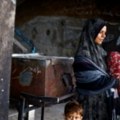UN: 450.000 Palestinaca prisiljeno da napusti Rafu dok Izrael pojačava svoje operacije