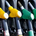 Бензин појефтинио, цена дизела остаје иста